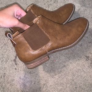 American Eagle bootie